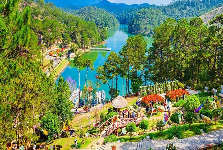 Tour Đồng Tháp Đà Lạt 3 ngày 3 đêm| Trải nghiệm Săn mây cầu đất - chinh phục đỉnh Langbiang - Thành phố ngàn hoa 